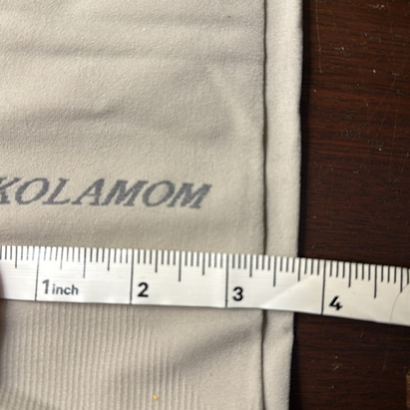 Five Pairs of Kolamom Compression Sleeves for Running, Football, Cycling - Picture 3 of 3